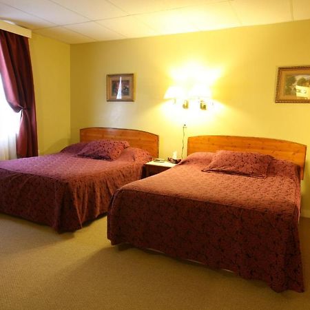 Villa Maria Country Inn Acheson エクステリア 写真