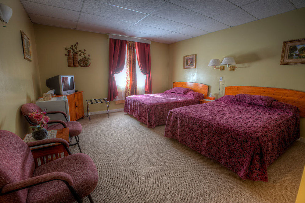 Villa Maria Country Inn Acheson エクステリア 写真