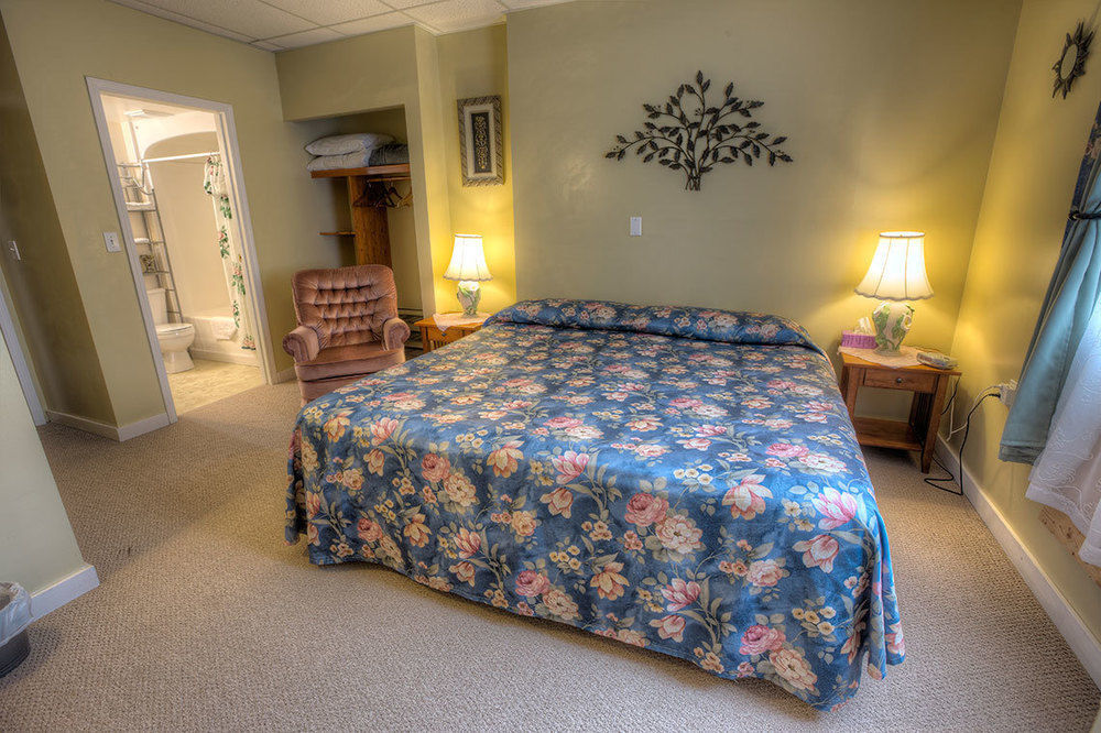 Villa Maria Country Inn Acheson エクステリア 写真