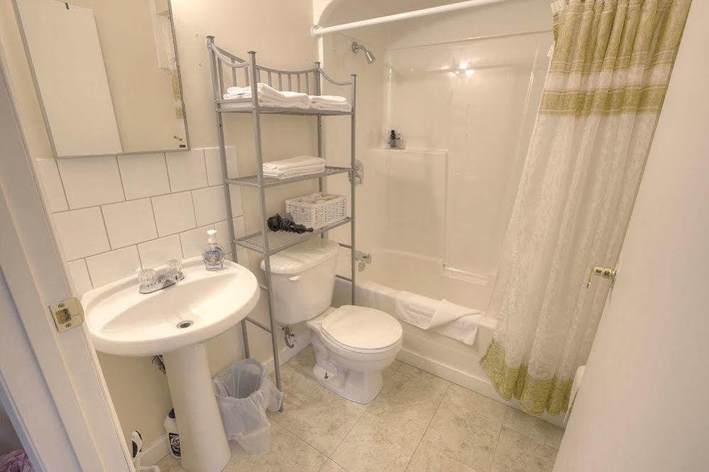 Villa Maria Country Inn Acheson エクステリア 写真